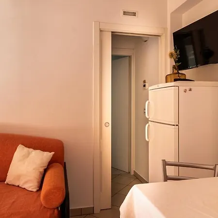 Intero Con Terrazzo A 100m Dal Mare * Grottammare