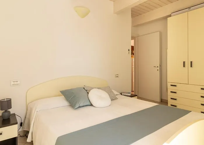 Appartamento 100mt Dal Mare Wi-fi Clima&terrazzo Relax